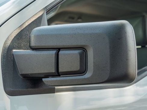 Used 2022 Ford F150 Lightning Pro image 10