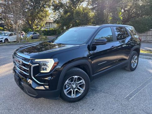 Used 2025 GMC Terrain Elevation AWD/4WD image 2