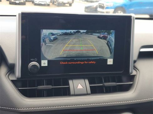 Used 2024 Toyota RAV4 XLE image 27