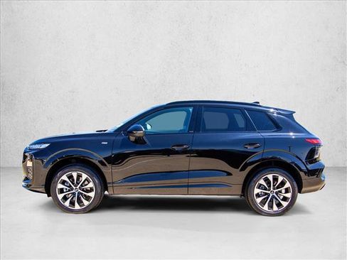 New 2026 Audi Q3 quattro 2.0T AWD/4WD image 8