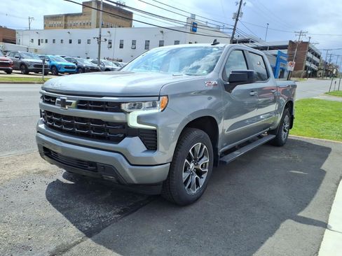 Certified 2023 Chevrolet Silverado 1500 RST w/ Z71 Off-Road Package AWD/4WD image 8