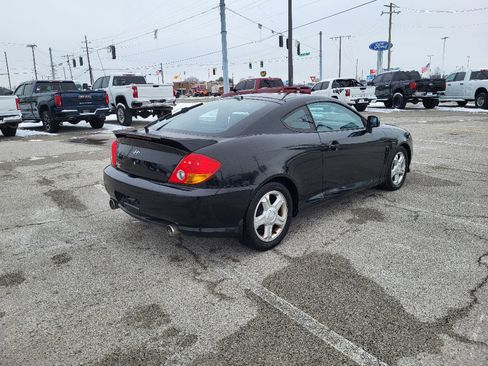 Used 2003 Hyundai Tiburon image 12