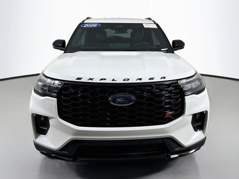 Certified 2026 Ford Explorer ST AWD/4WD image 2