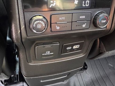 Used 2023 GMC Acadia AT4 w/ Technology Package AWD/4WD image 18