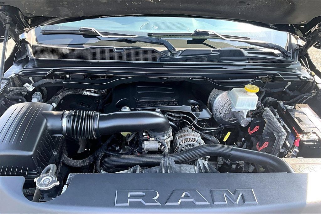 Used 2019 RAM 1500 Big Horn AWD/4WD image 10
