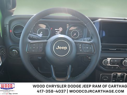 New 2026 Jeep Gladiator Rubicon w/ Steel Power Dome Hood Package AWD/4WD image 4