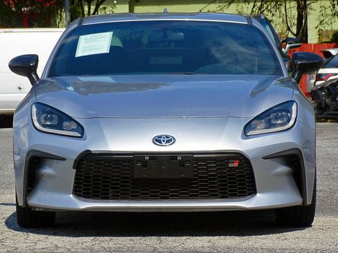 Used 2023 Toyota GR86 Premium RWD image 9