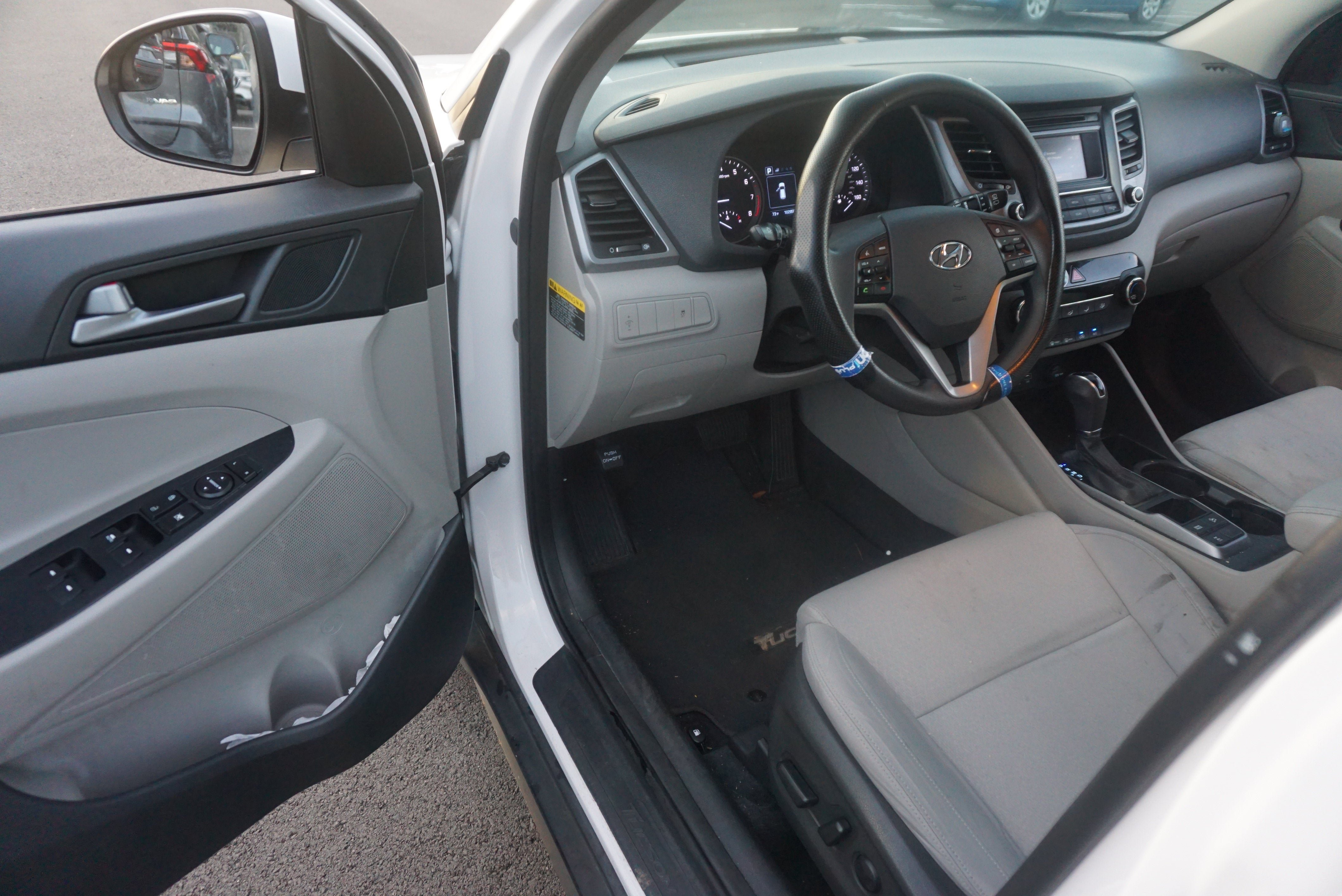 Used 2017 Hyundai Tucson SE w/ SE Popular Package 02 AWD/4WD image 7