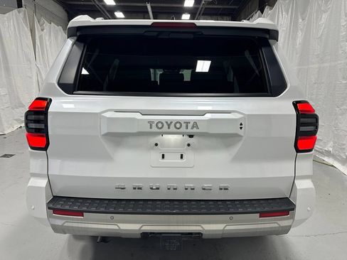 Used 2025 Toyota 4Runner Limited AWD/4WD image 6