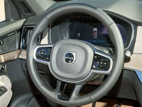 New 2026 Volvo XC90 B6 Plus w/ Protection Package image 27