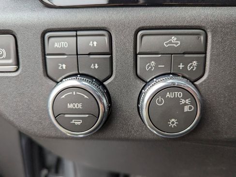 New 2026 GMC Sierra 1500 SLE w/ X31 Off-Road Package image 16