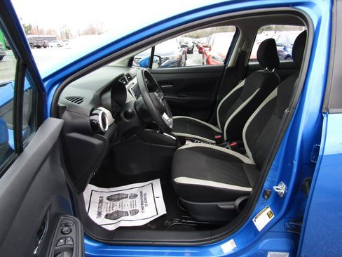 Used 2021 Nissan Versa SV image 16