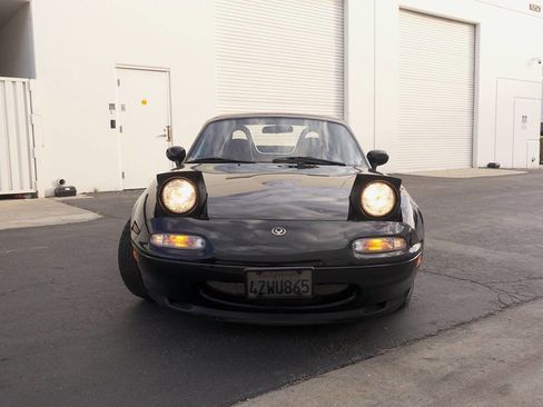 Used 1993 MAZDA MX-5 Miata Limited Edition image 3