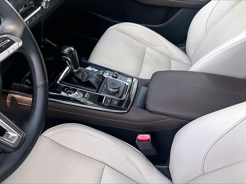 Used 2020 MAZDA CX-30 AWD w/ Premium Package image 17