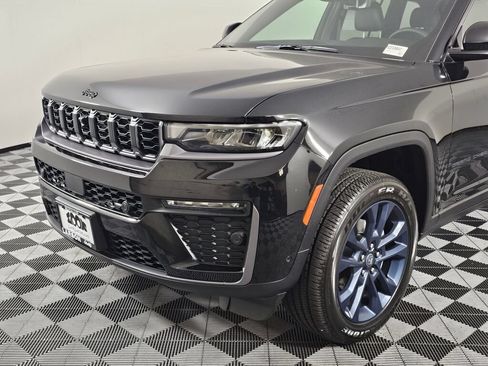 New 2026 Jeep Grand Cherokee Limited AWD/4WD image 11