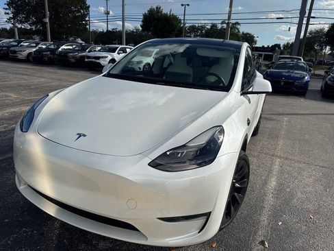 Used 2023 Tesla Model Y Long Range image 2