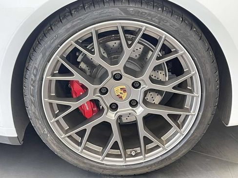 Used 2020 Porsche 911 GT3 RS image 12