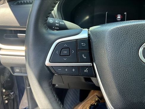 Used 2024 Toyota Grand Highlander AWD Hybrid image 11