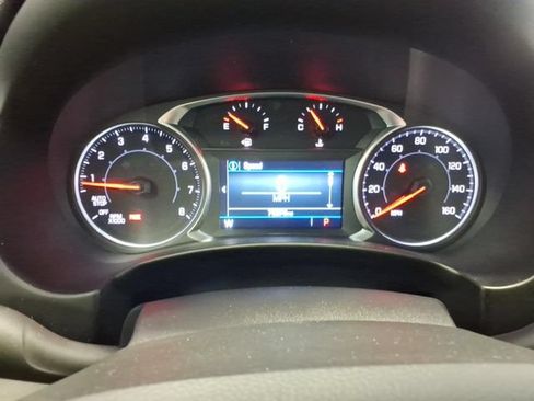 Used 2024 GMC Terrain SLE w/ Driver Convenience Package FWD image 17