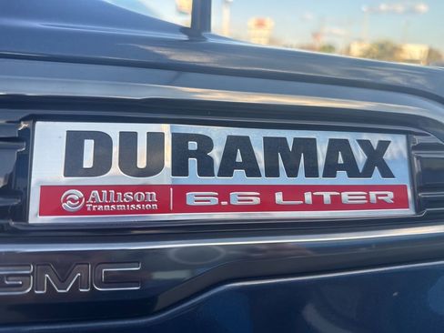 Used 2023 GMC Sierra 2500 AT4 image 7