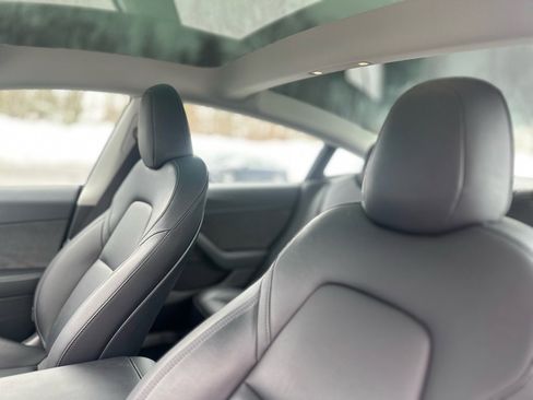 Used 2023 Tesla Model 3 Performance image 16