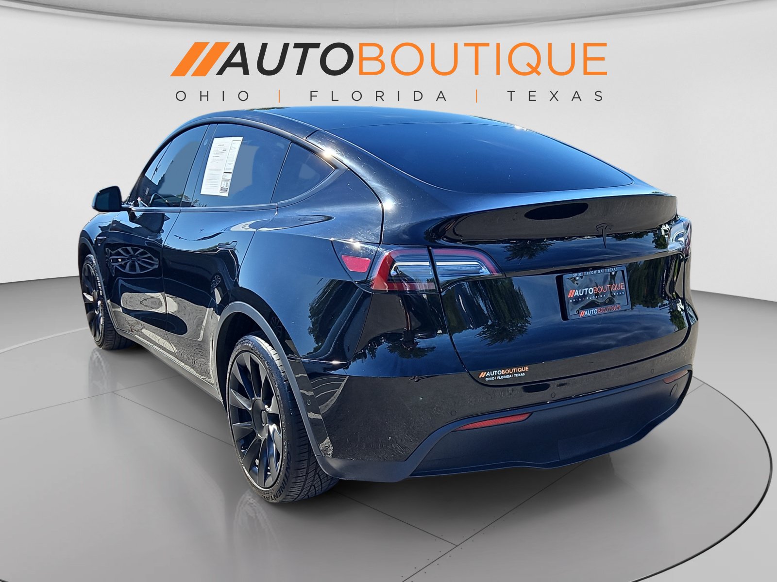 Used 2021 Tesla Model Y Long Range AWD/4WD image 3