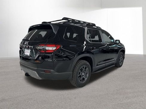 New 2026 Honda Pilot TrailSport image 36