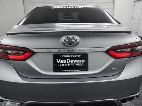 Used 2023 Toyota Camry SE image 6