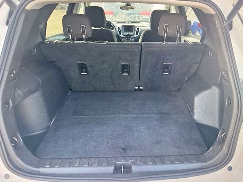 Used 2020 Chevrolet Equinox LT image 12