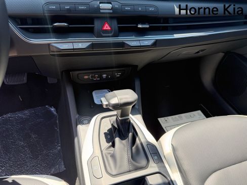New 2026 Kia K4 EX FWD image 17