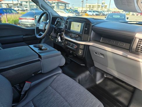 Used 2023 Ford F150 XL image 9