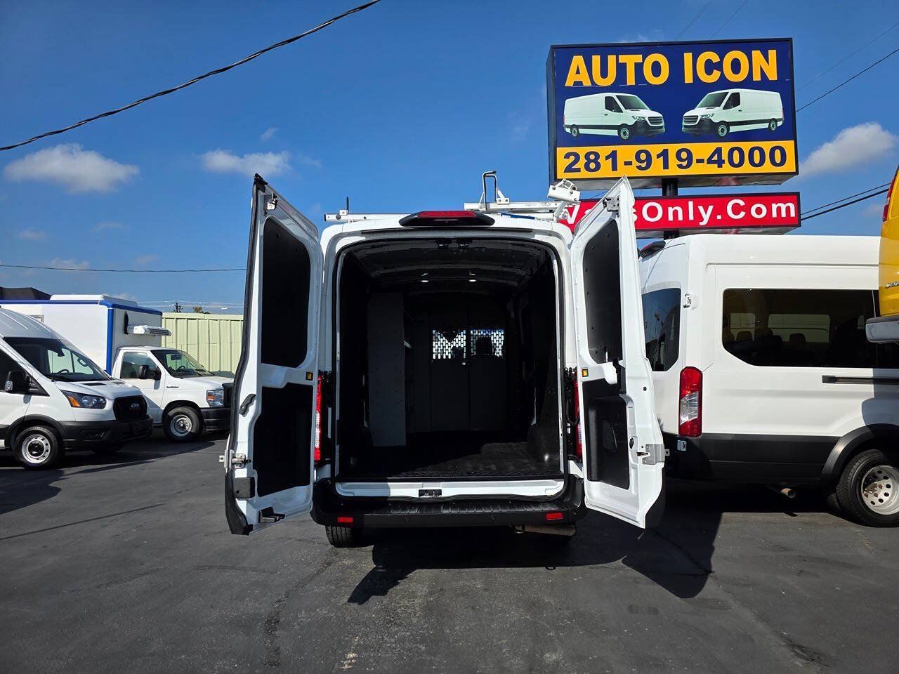 Used 2023 Ford Transit 250 Medium Roof w/ Load Area Protection Package RWD image 14