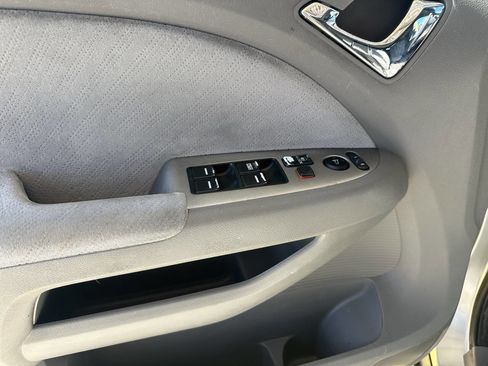 Used 2010 Honda Odyssey LX image 8