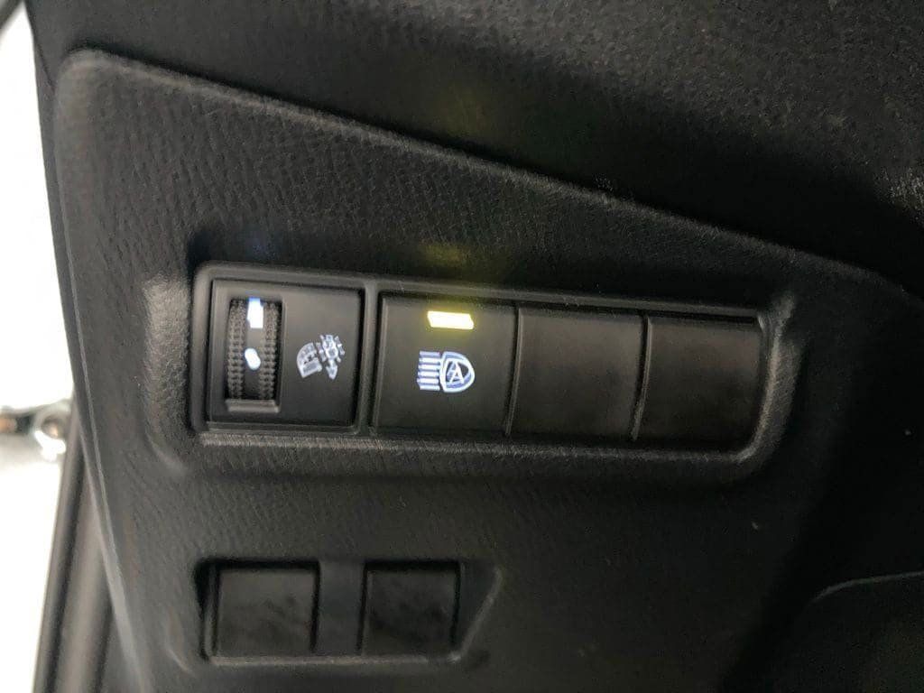 Certified 2022 Toyota Corolla Cross XLE AWD/4WD image 11