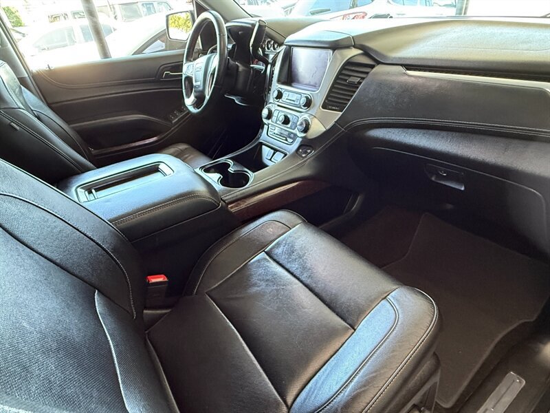 Used 2018 GMC Yukon XL SLT w/ Open Road Package RWD image 29
