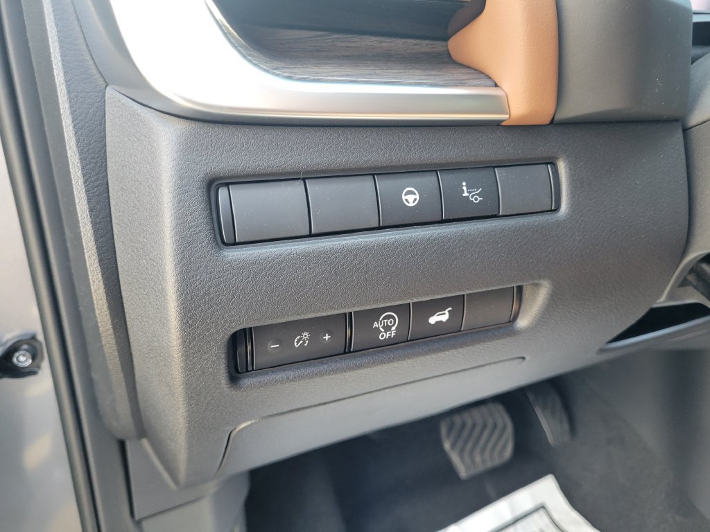 New 2026 Nissan Rogue Platinum AWD/4WD image 14