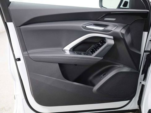 New 2025 Audi Q5 Premium Plus image 16