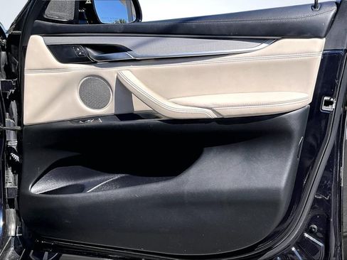 Used 2019 BMW X6 xDrive50i w/ M Sport Package image 24