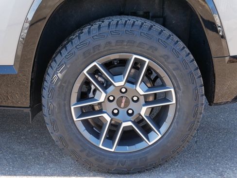 New 2026 GMC Terrain AT4 w/ Technology Package II image 3