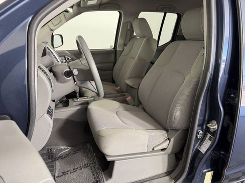 Used 2019 Nissan Frontier SV w/ Value Truck Package AWD/4WD image 16