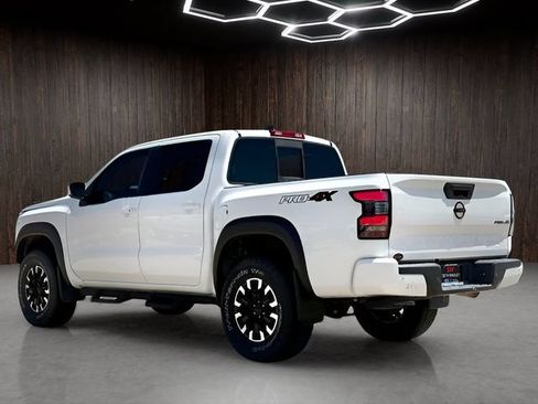 Used 2022 Nissan Frontier PRO-4X w/ Technology Package AWD/4WD image 5