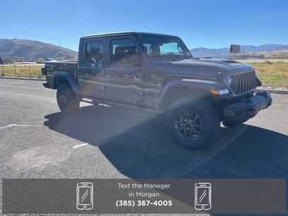 New 2025 Jeep Gladiator Sport