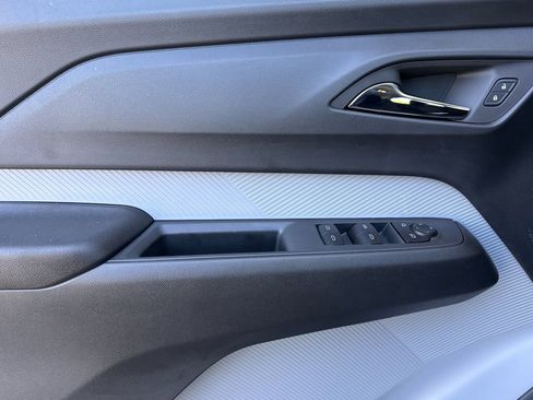 New 2027 Chevrolet Bolt LT w/ Comfort Package FWD image 11