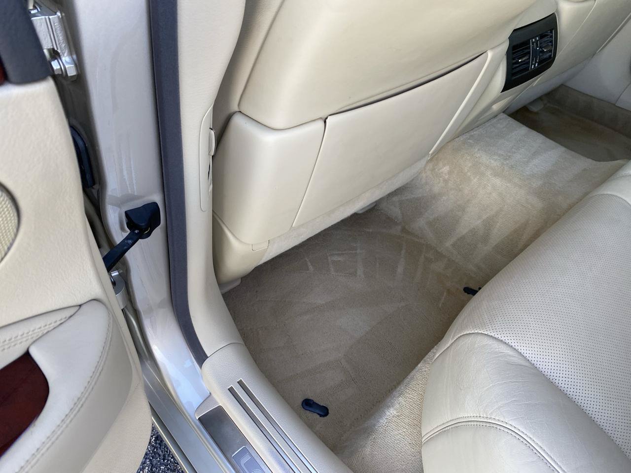 Used 2011 Lexus LS 460 AWD w/ Luxury Value Edition image 26