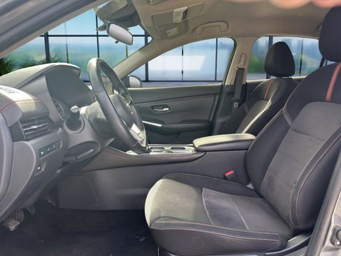 Used 2020 Nissan Sentra SR FWD image 9
