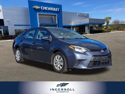Used 2016 Toyota Corolla LE image 1