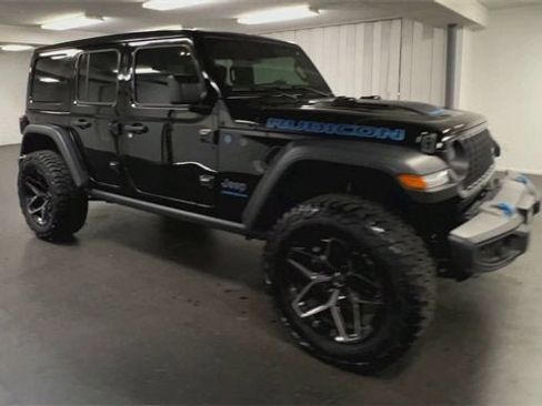 Used 2024 Jeep Wrangler Unlimited Rubicon 4xe w/ Convenience Group image 2