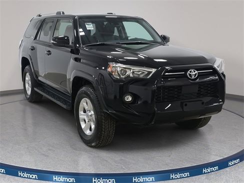 Certified 2024 Toyota 4Runner SR5 Premium image 3