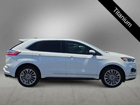Used 2020 Ford Edge Titanium w/ Equipment Group 301A AWD/4WD image 10