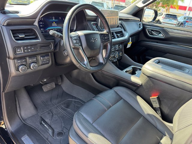 Certified 2023 Chevrolet Suburban RST w/ Luxury Package AWD/4WD image 17